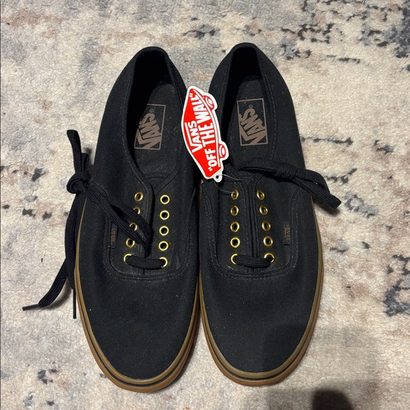 Vans Men's Black Canvas Sneakers with Gold Eyelets size 10.5 NWT - Picture 3 of 6